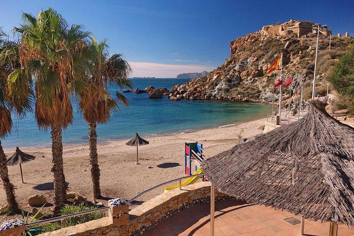 Excursión privada de 4 horas en tierra de Cartagena con conductor y guía oficial