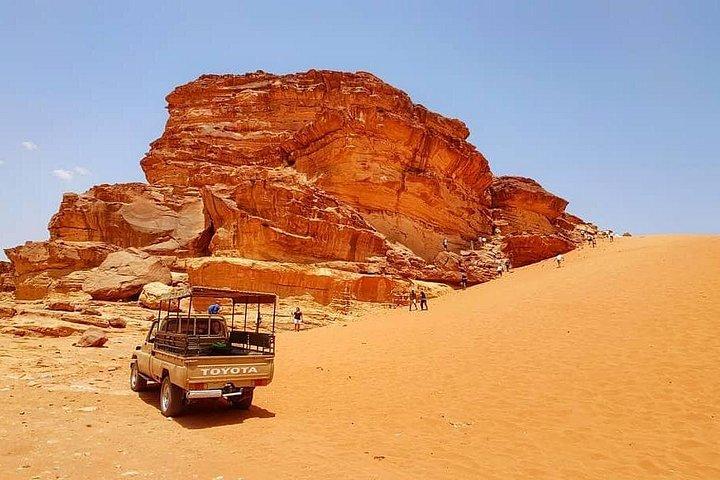 3 Days Wadi Rum Jebel Burdah Tour