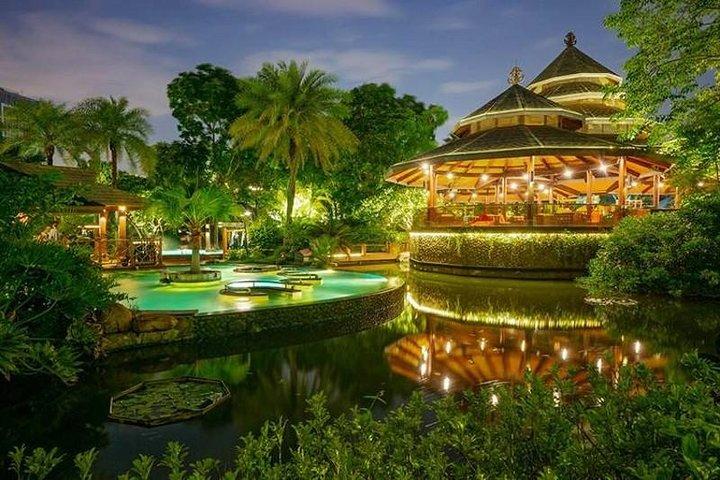 Privat transfer mellan Riyue Gu Hotspring Resort och Xiamen City