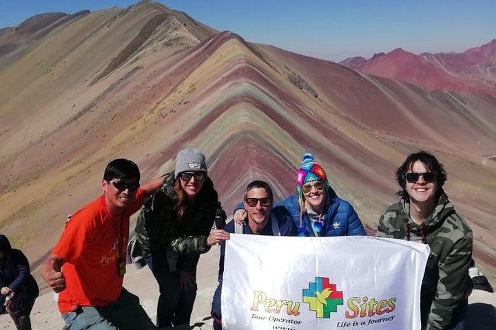 Visite privée - Rainbow Mountain et Red Valley 1 jour