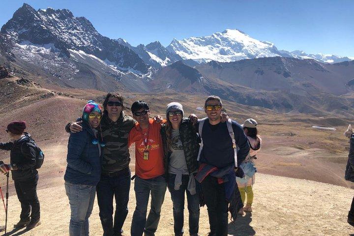 Visite privée - Rainbow Mountain et Red Valley 1 jour