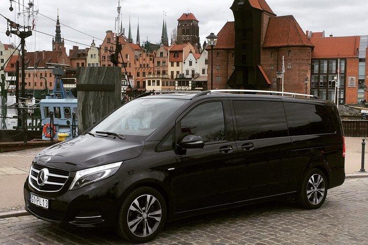Transfert privé de l'aéroport: de l'aéroport de Gdansk à Gdynia (PAX 7)