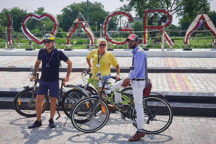 Private Taj Mahal und Agra Local City Tour mit dem Fahrrad