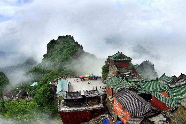 Excursão privada de 2 dias para a montanha Shiyan Wudang começar de Wuhan e terminar em Wuhan