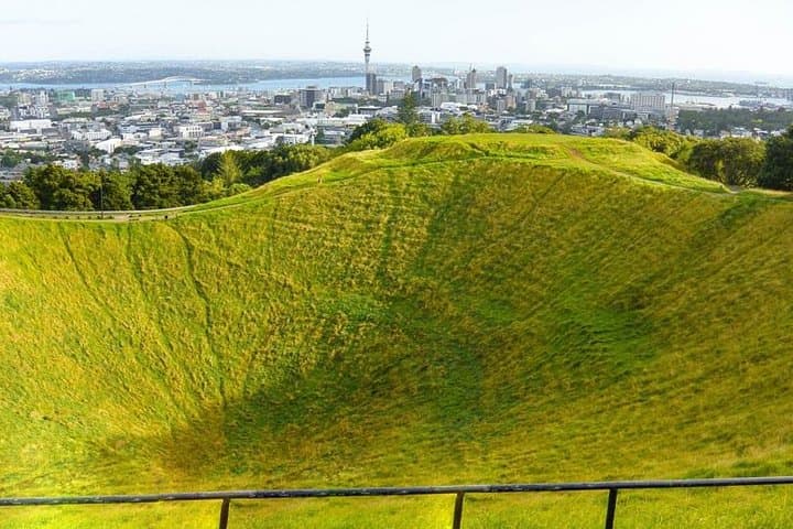 Auckland City Tour — One Day The Ultimate Auckland Experience