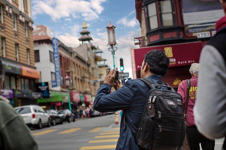 SF: Hop-on Hop-off Sightseeing Tour with Optional Sunset Tour