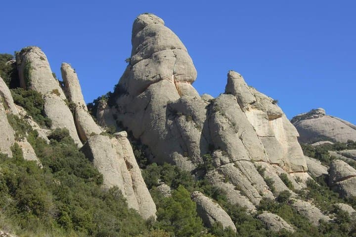 Full-day Guided Rock Climbing Trip in Montserrat, Barcelona