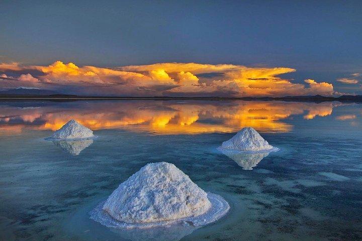 Uyuni Salt Flats (Day Tour) - English Speaking Guide