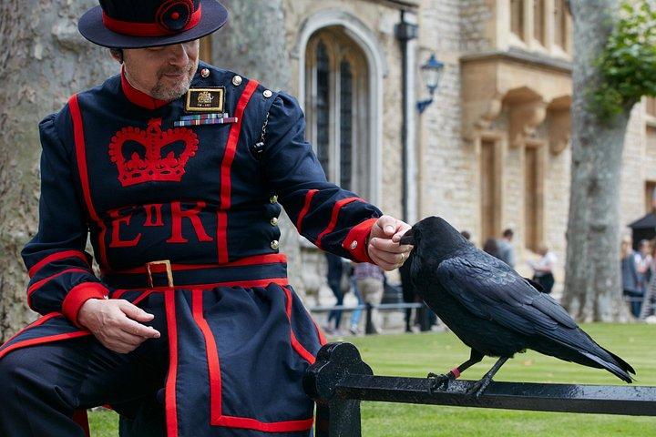 ロンドン塔とロンドン乗り降り自由ツアー、テムズ川クルーズ