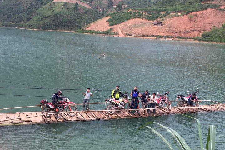 ハノイからクイニョン経由サイゴンへのバイクツアー - 12日間