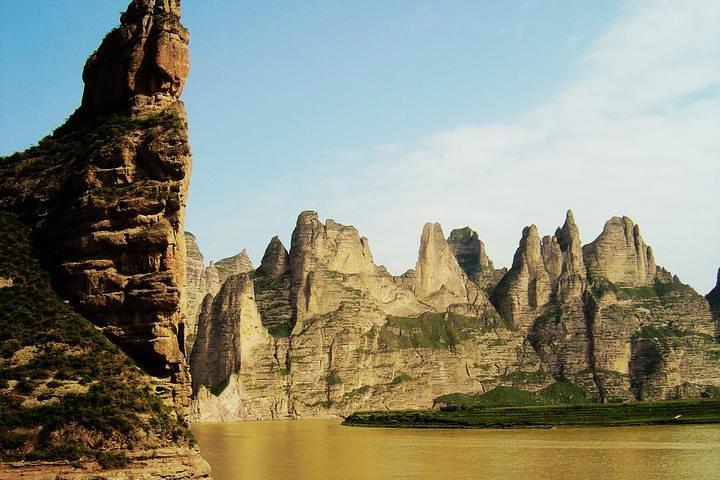Excursión privada de un día a Lanzhou: grutas de Binglingsi y garganta de Liujiaxia