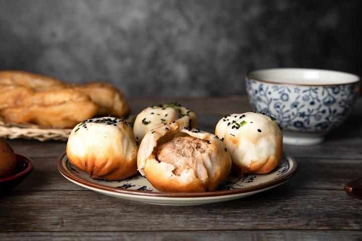Mini Group: 3-hour Shanghai Street Breakfast Foodie Tour