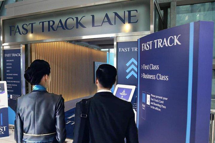 Phuket Airport VIP Fast-Track Immigration with Personal Guide