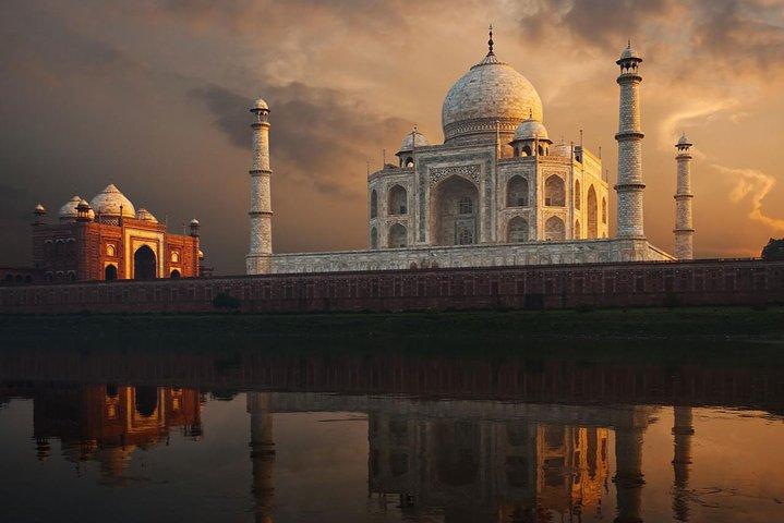 一日中の旅行Taj Mahal（Agra）中型セダン - Ex Delhi