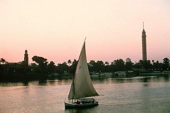 Kairo Full City Tour Felucca Ride und Shopping zu den alten Märkten