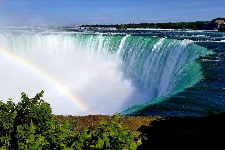 ¡El mejor tour de las Cataratas del Niágara por Estados Unidos con paseo en barco, cueva y más maravillas!