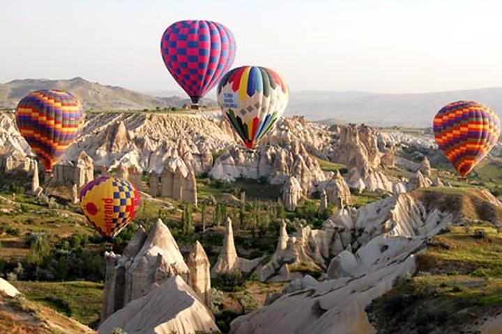 Tour di 6 giorni da Istanbul: Cappadocia, Antalya, Pamukkale, Efeso