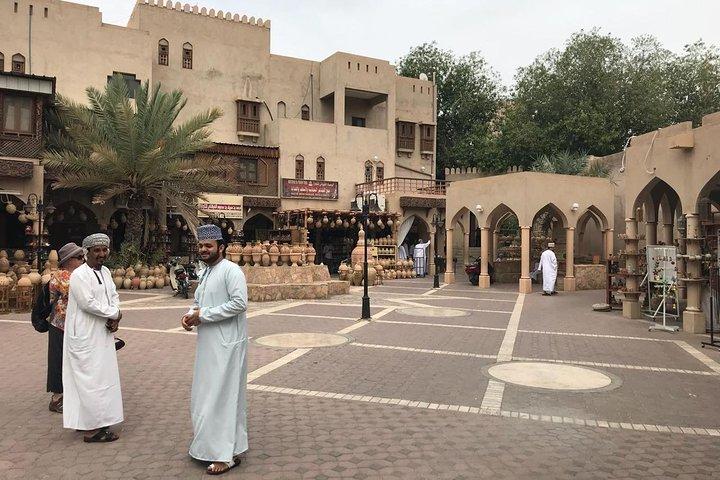 Tagesausflug nach Nizwa & Jabal Shams, dem Grand Canyon des Oman, Preis bis zu 5 Personen
