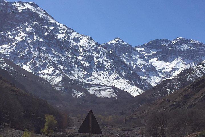 Private Day trip Atlas Mountains and 5 Valleys -All inclusive-