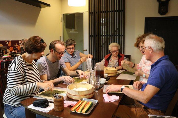 Sushi - Autentisk japansk madlavningsklasse - den bedste souvenir fra Kyoto!