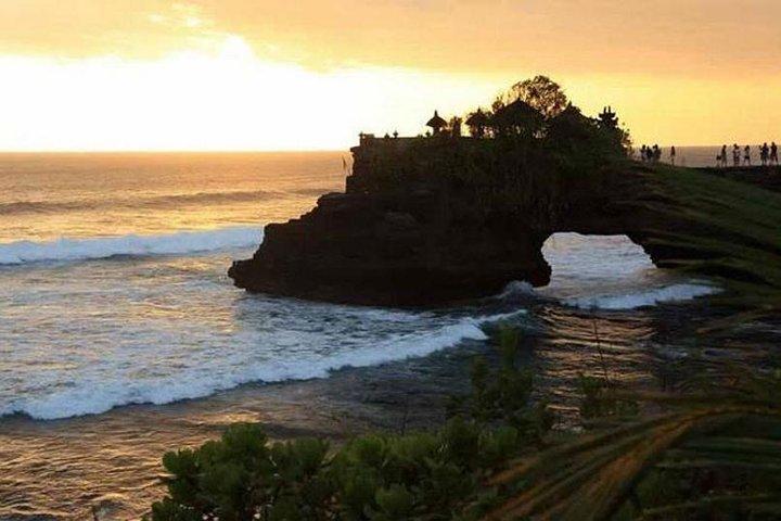 Ganztägige Bali-Tour – Ubud- und Tanah-Lot-Tempeltour