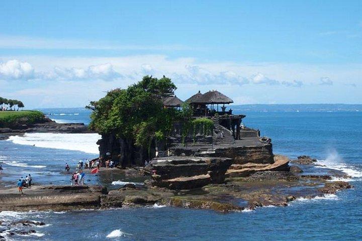 Ganztägige Bali-Tour – Ubud- und Tanah-Lot-Tempeltour