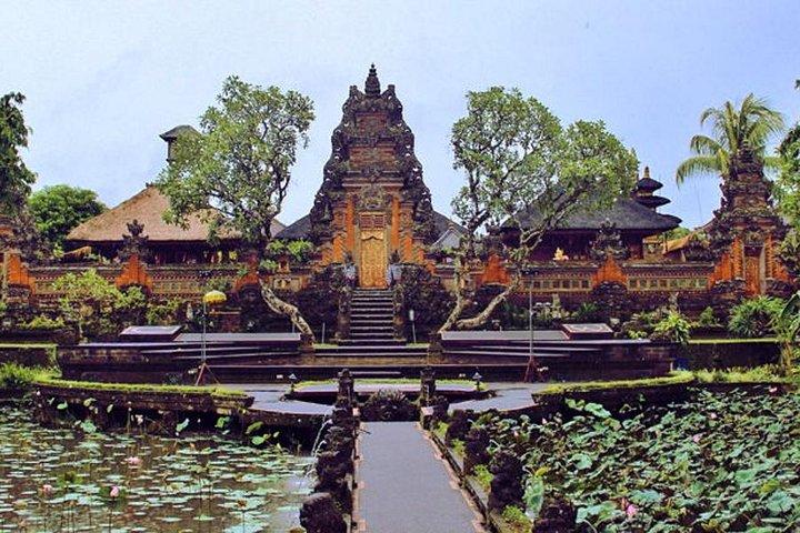 Heldagstur till Bali – Ubud och Tanah Lot Temple Tour