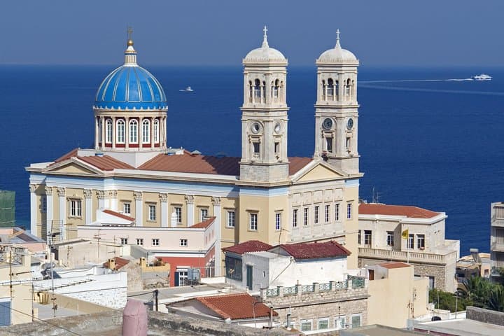 4 Nights in the Greek Islands from Athens: Santorini, Mykonos and Syros