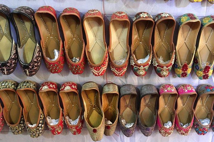 Private Delhi Shopping Tour with Local Guide