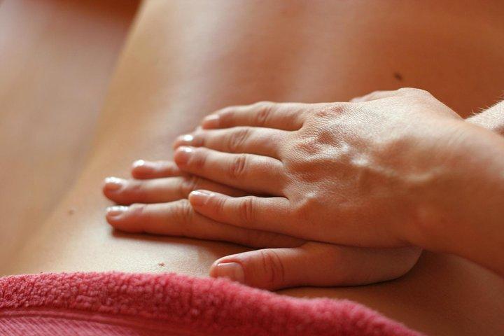 Mezza giornata di yoga e benessere in un autentico Riad di Marrakech
