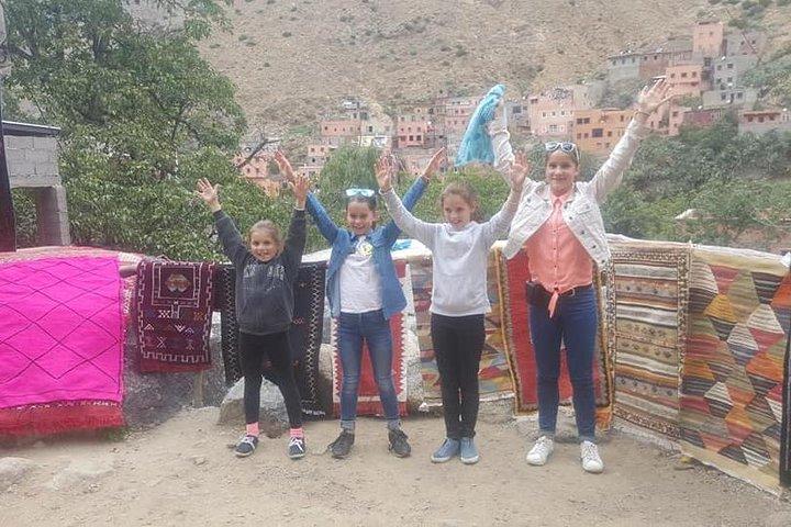 Marrakech Dagstur til Ourika-dalen Atlas, vandfald og frokost