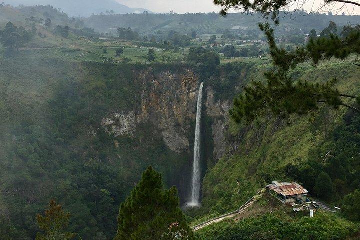 1 week private round trip North Sumatra