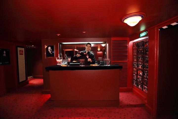 Paris Crazy Horse Ontmoet een danser voor de show-ervaring