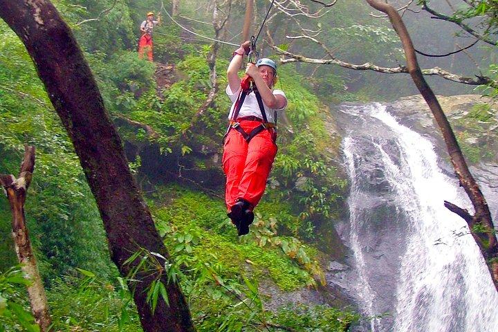 18-Zipline Adventure Over 11 Waterfalls in Costa Rica