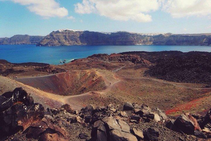 サントリーニ火山群クルーズ：火山、温泉、ティラシア