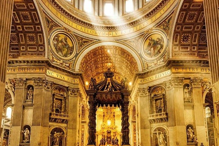 Premium VIP Private Tour: Vatican Museum, Sistine Chapel