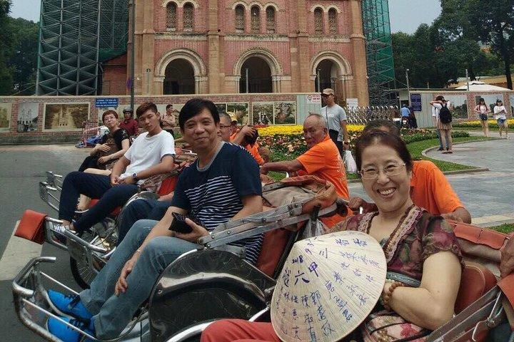 Tour di un'ora in giro per Saigon