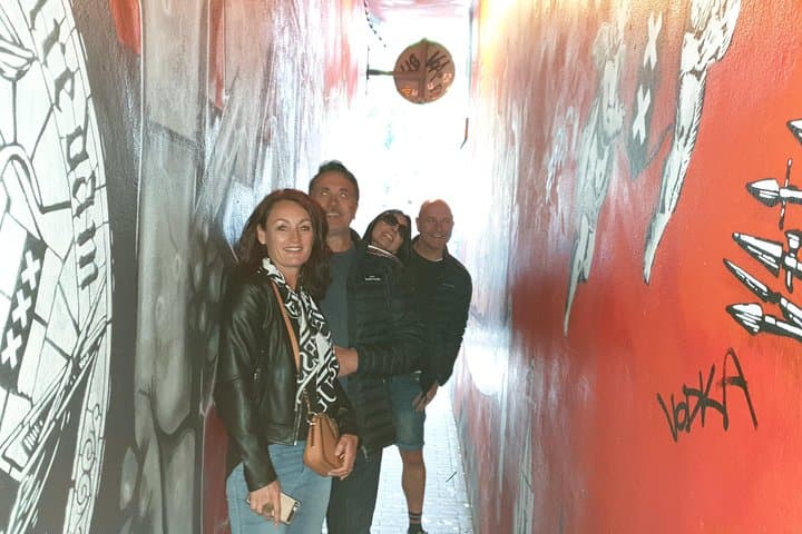 Private Amsterdam Red Light District tour with food tastings