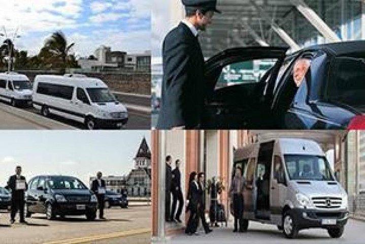 Traslado privado desde el aeropuerto de Madrid al centro de la ciudad de Madrid.