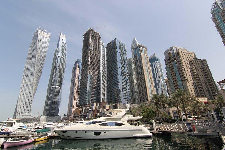 Dubai Privat Transfer: Dubais internationella flygplats till kryssningshamn