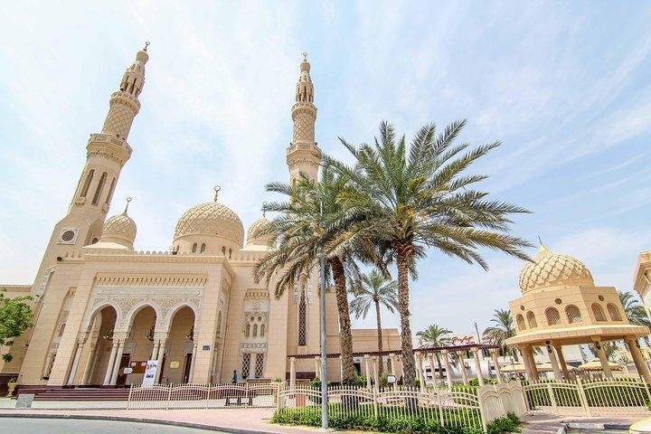 Tour della città di Dubai con cena combinata con crociera serale in sambuco
