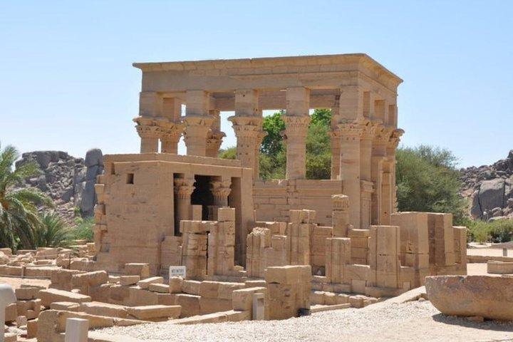 Crucero de 4 días y 3 noches por el Nilo desde Asuán a Luxor: tour de lujo