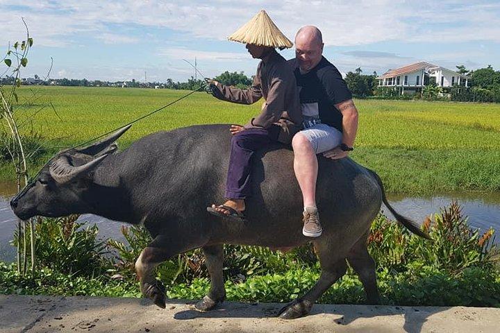 ホイアンの田園地帯とフットマッサージを訪問するTIEN SA港からのクルーズ旅行