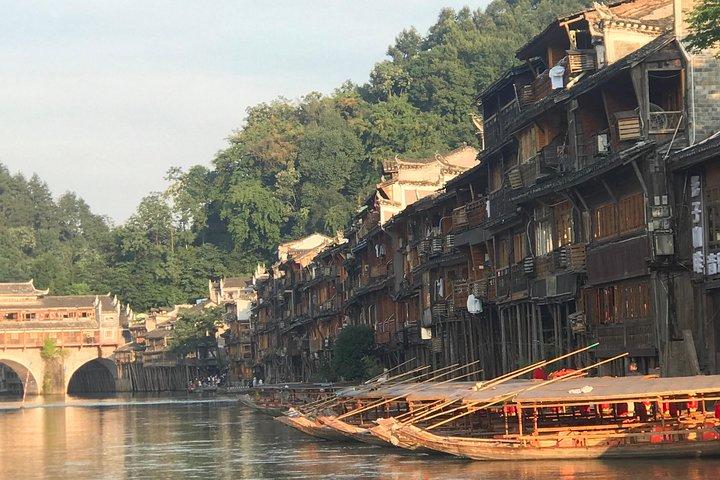 5 dages Zhangjiajie-bjerge og Fenghuang tur til antik by (5-stjernet hotel)