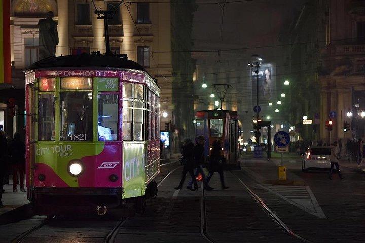 MAILAND PRIVATE WALKING TOUR BY NIGHT: ERSTAUNLICHE MAILAND - 2 h