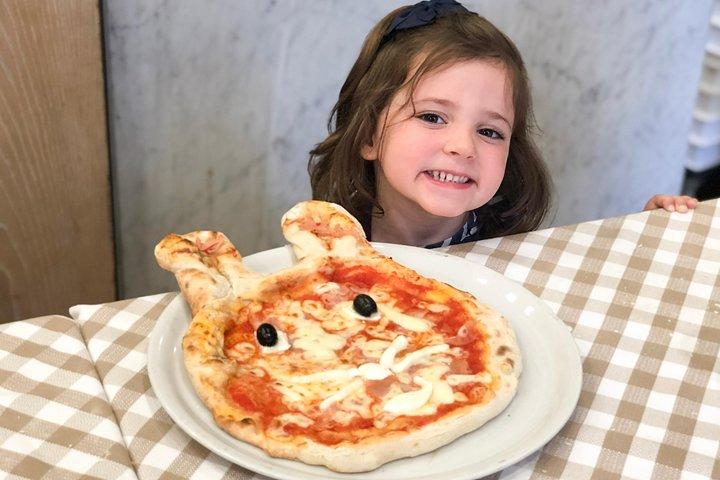 Pizza Mani Nel Cuore Di Roma