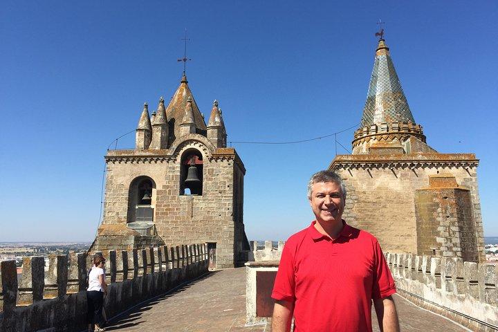 Full Day Private Tour in Évora and Arraiolos