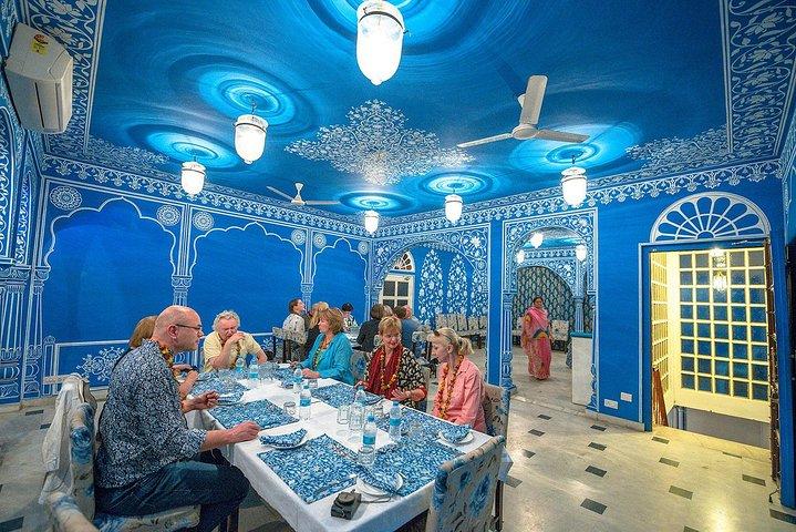 Famiglia Rajputana: cucina e pranzo o cena