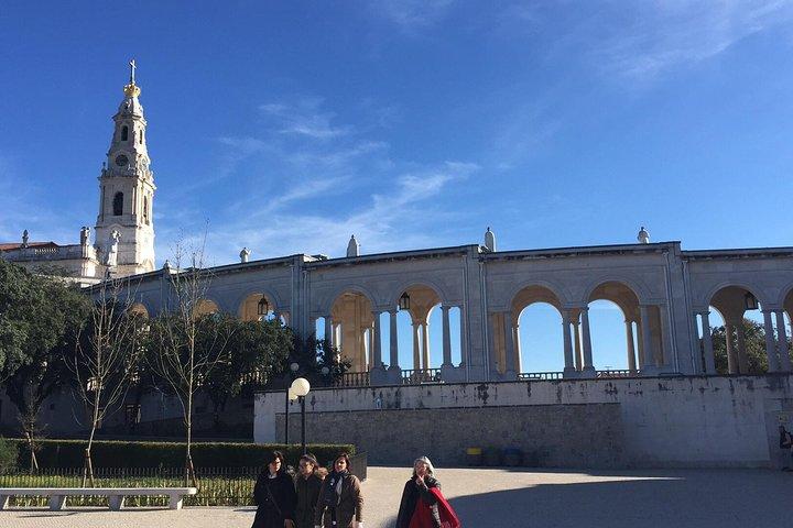 Excursion privée d'une journée à Fatima, Batalha, Nazaré et Óbidos