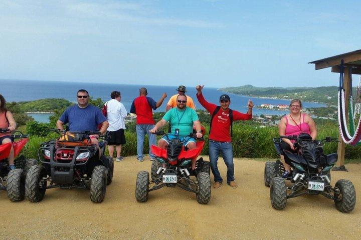 Excursion à Roatan: vélos tout-terrain d'une journée avec guide privé